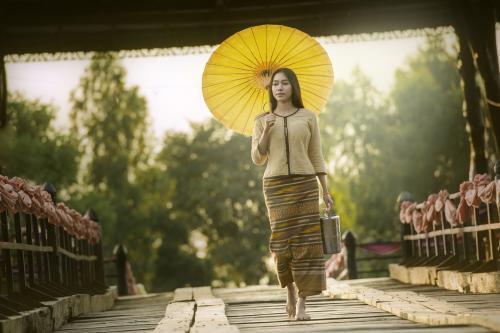 สะพานไม้วัดป่าวังเกาะเกิ้ง (Wat pa Wang Koh Kerng Wooden Bridge)