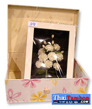 ดอกไม้ประดิษฐ์จากรังไหม